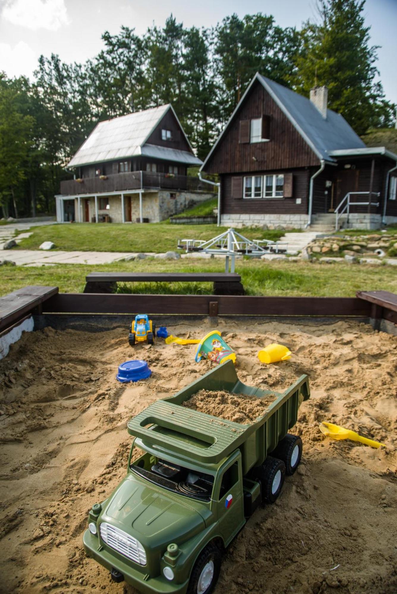 Rodinne Chaty Moravanpark - Ubytovani V Srdci Valasska Podkopná Lhota Eksteriør billede